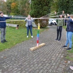 2019-10_outdoor-teamspiele_auszubildenden-teambuilding-workshop_01