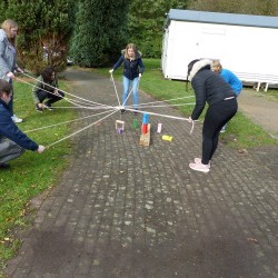 2019-10_outdoor-teamspiele_auszubildenden-teambuilding-workshop_07
