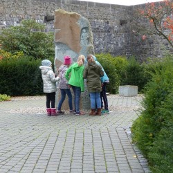 outdoor-teamspiele_kindergeburtstag-schnitzeljagt_11