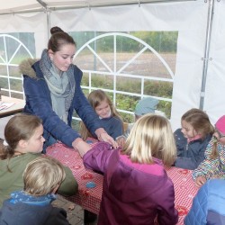outdoor-teamspiele_kindergeburtstag-schnitzeljagt_04