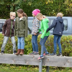 outdoor-teamspiele_kindergeburtstag-schnitzeljagt_05