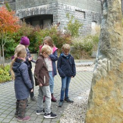 outdoor-teamspiele_kindergeburtstag-schnitzeljagt_26