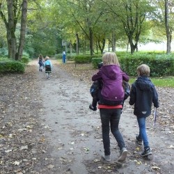 outdoor-teamspiele_kindergeburtstag-schnitzeljagt_28