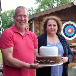 outdoor-teamspiele-galerie-dienst-torte-01