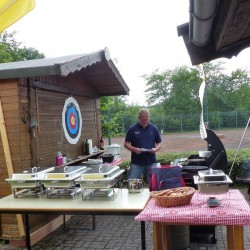 outdoor-teamspiele-galerie-dienst-torte-04